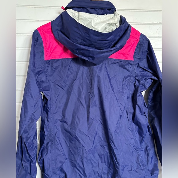 VINEYARD VINES womens size small pull over rain jacket with peak-a-boo hood - Picture 2 of 8